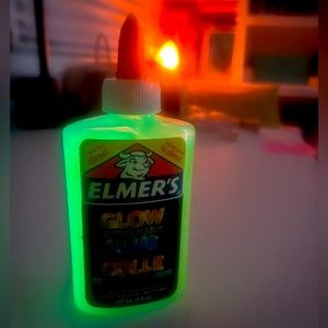 🔮 5/$15 🔮 Elmer’s® Glow-In-The-Dark Liquid Glue, Natural, 5 Oz